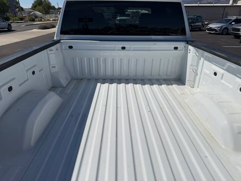 Used 2024 GMC Sierra 2500 SLE w/ SLE Convenience Package AWD/4WD image 9