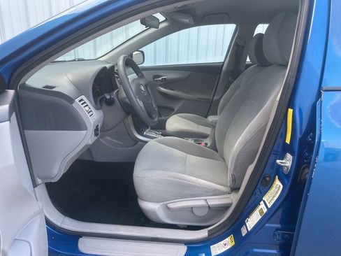 Used 2010 Toyota Corolla LE FWD image 11