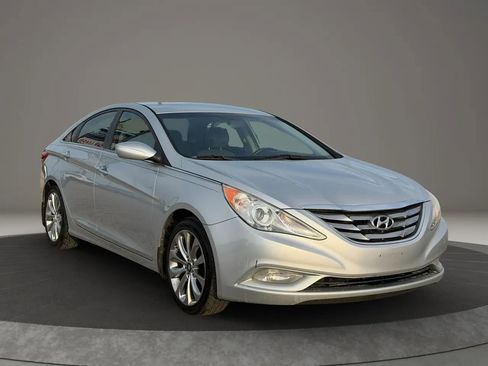 Used 2013 Hyundai Sonata SE image 3