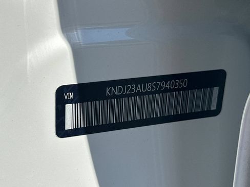 Certified 2025 Kia Soul S FWD image 30