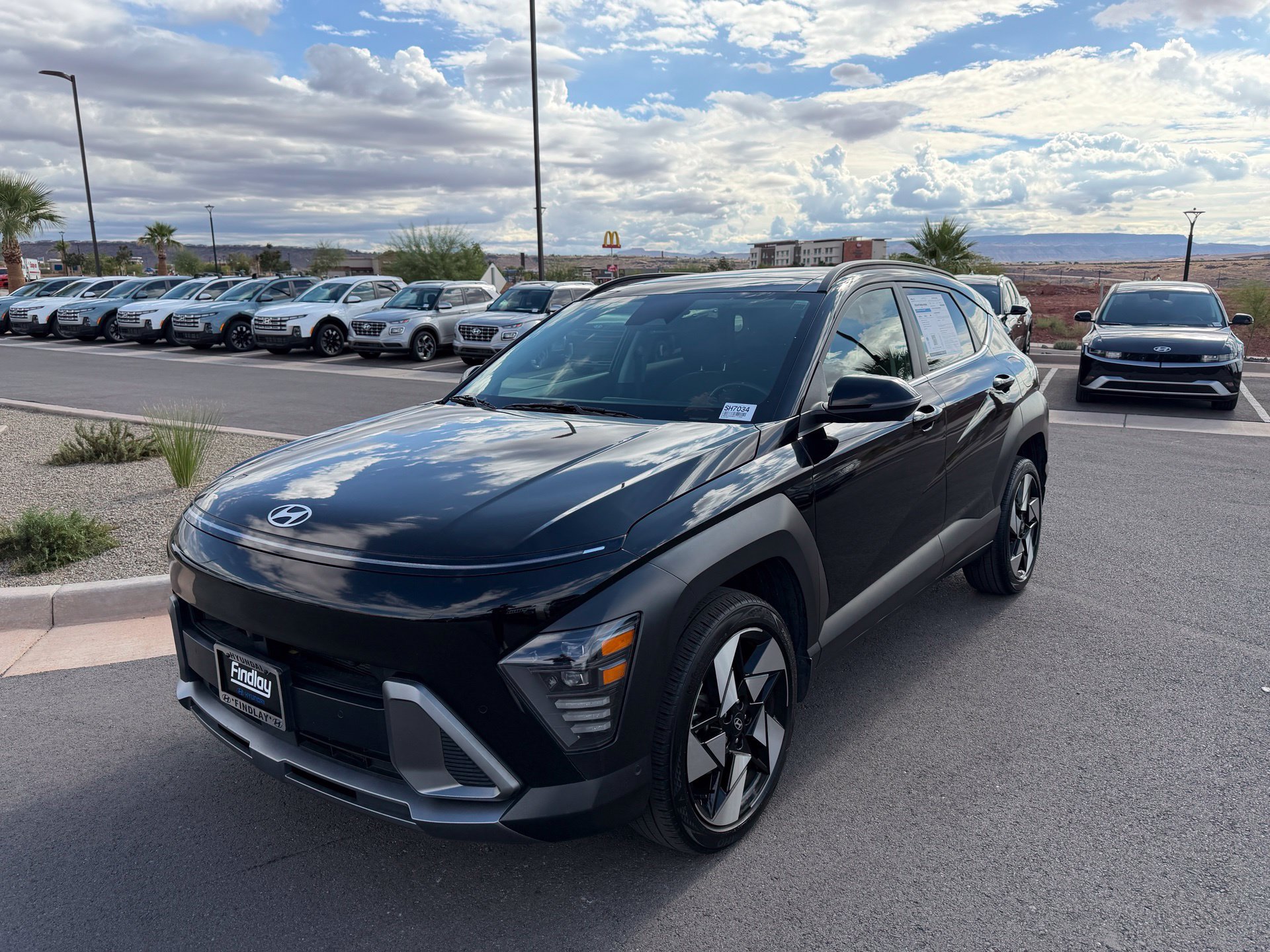 Certified 2024 Hyundai Kona Limited AWD/4WD image 1
