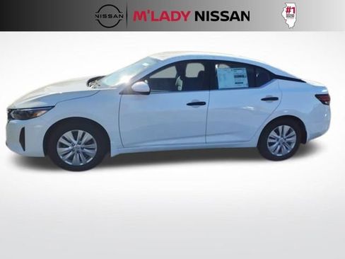 Used 2025 Nissan Sentra S image 4