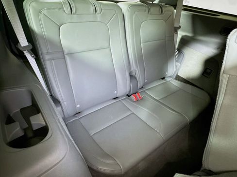 Used 2020 Lincoln Aviator Reserve w/ Equipment Group 201A image 27