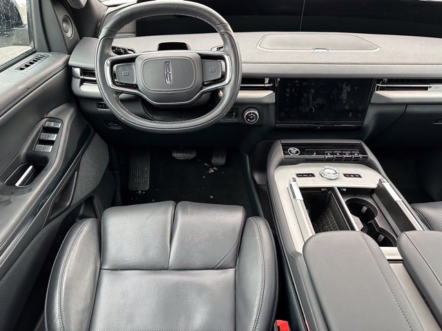 Used 2025 Lincoln Navigator L Reserve w/ Jet Appearance Package AWD/4WD image 20