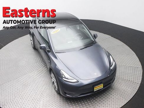 Used 2021 Tesla Model Y Long Range AWD/4WD image 3
