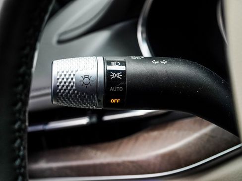 Used 2023 Genesis G80 2.5T w/ Advanced Package image 31