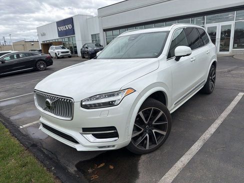 Certified 2024 Volvo XC90 B5 Plus AWD/4WD image 1