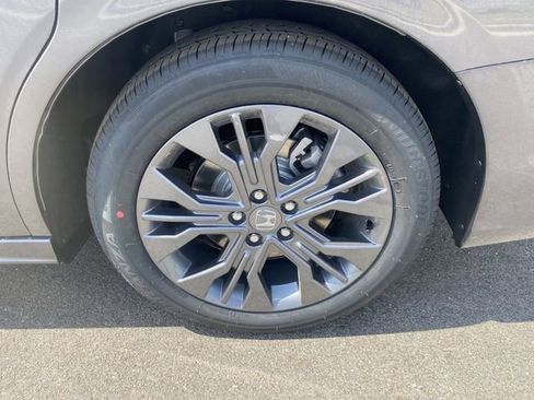 New 2026 Honda Odyssey Touring image 23