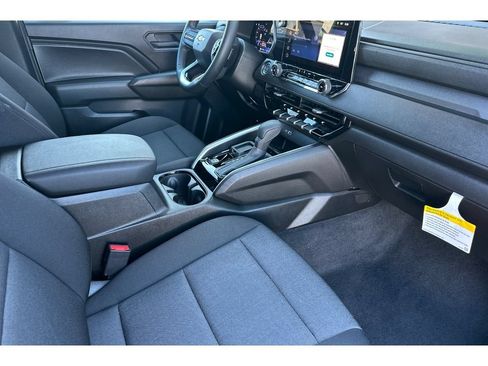 Used 2026 Chevrolet Colorado W/T w/ WT Custom Package RWD image 16