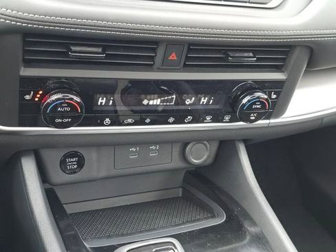 New 2026 Nissan Rogue SV image 26