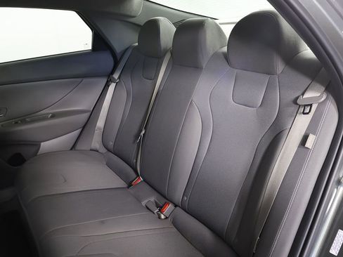 Certified 2024 Hyundai Elantra SE FWD image 27