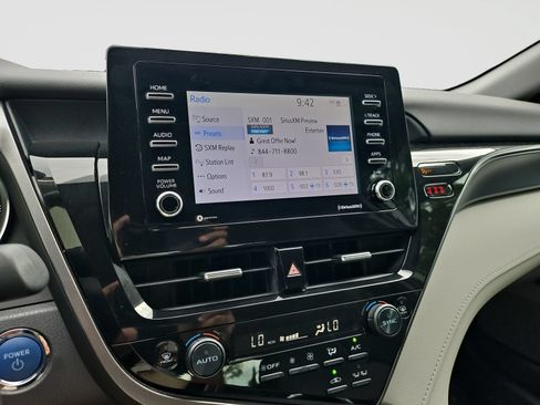 Used 2022 Toyota Camry LE FWD image 27