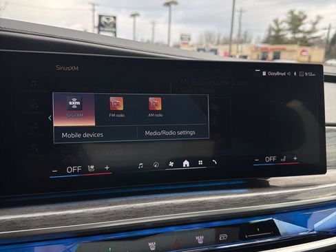 Certified 2024 BMW 760i xDrive w/ Executive Package AWD/4WD image 55
