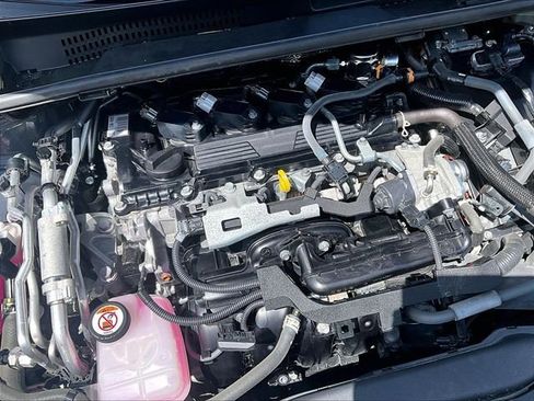 Used 2024 Toyota Prius Prime FWD image 33