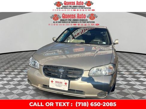 Used 2000 Nissan Maxima SE image 1