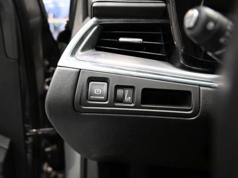 Used 2019 Cadillac XT5 Premium Luxury image 25