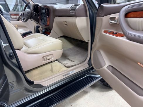 Used 1999 Lexus LX 470 4WD image 25