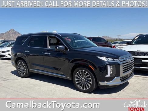 Used 2023 Hyundai Palisade Calligraphy w/ Cargo Package AWD/4WD image 1