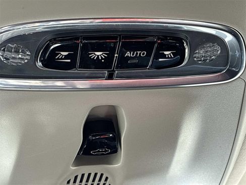 Used 2021 Volvo S60 T5 Inscription image 44