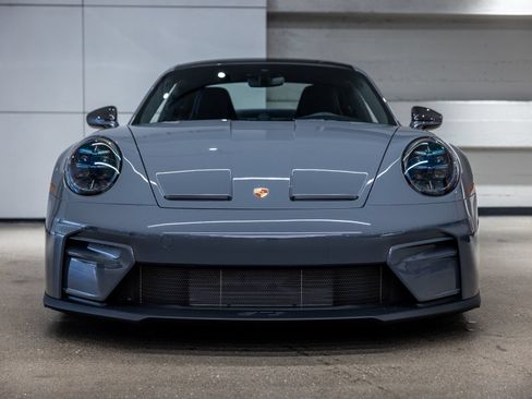 Certified 2025 Porsche 911 GT3 RWD image 11