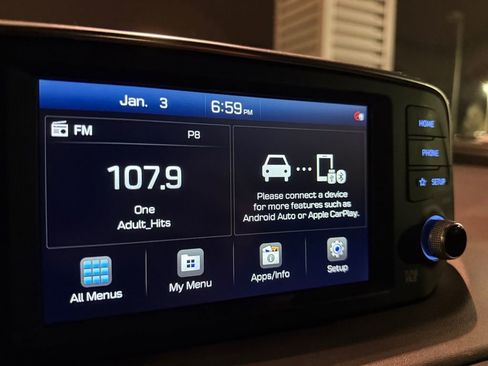 Used 2019 Hyundai Santa Fe Limited image 22