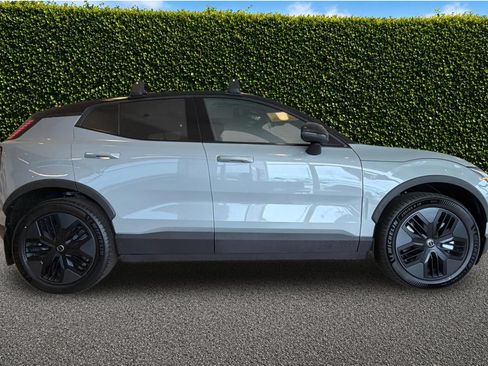 New 2026 Volvo EX30 Cross Country Ultra w/ Protection Package Premier AWD/4WD image 7