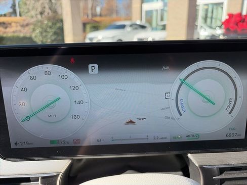 Used 2025 Genesis GV60 RWD image 12