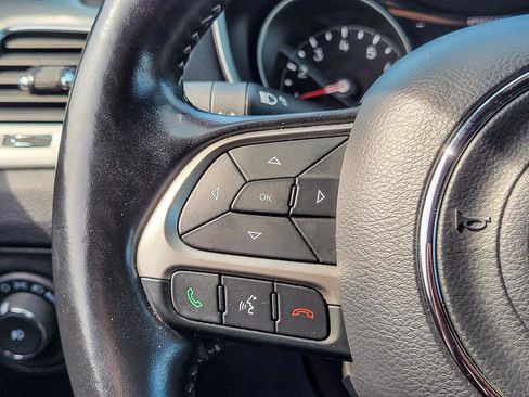 Used 2021 Jeep Compass Latitude AWD/4WD image 15