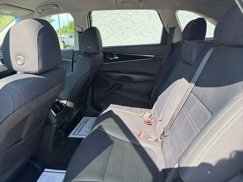 Used 2020 Kia Sorento FWD V6 image 15