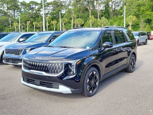 New 2026 Kia Carnival EX FWD image 3