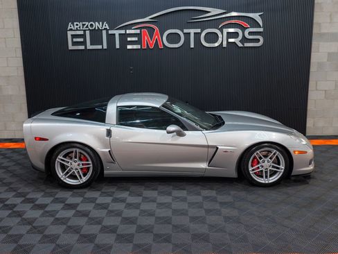 Used 2006 Chevrolet Corvette Z06 RWD image 18