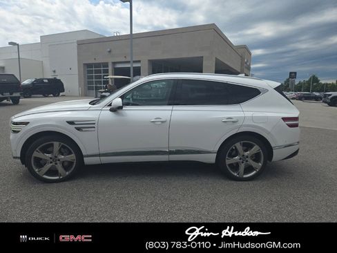 Used 2022 Genesis GV80 2.5T w/ Prestige Package 04 AWD/4WD image 2