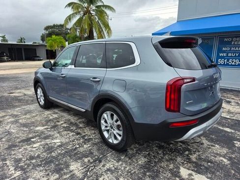 Used 2022 Kia Telluride LX image 5