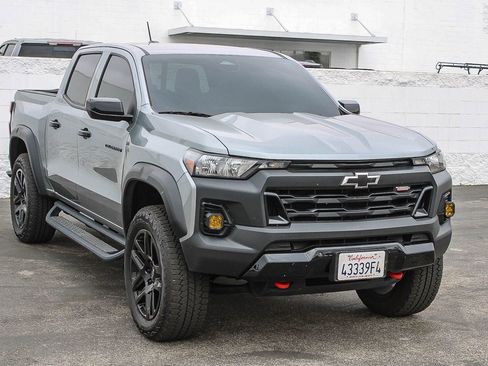 Used 2025 Chevrolet Colorado Trail Boss AWD/4WD image 3