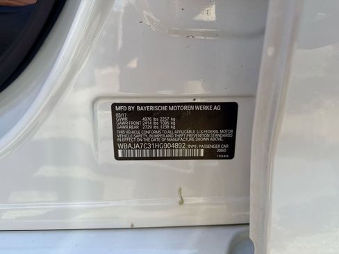 Used 2017 BMW 530i xDrive image 26