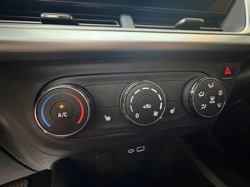 Used 2024 Chevrolet Trax LS FWD image 27