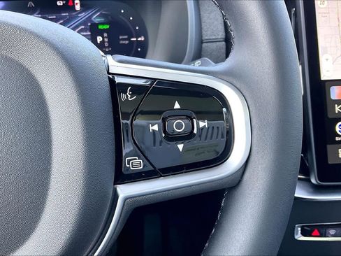 New 2026 Volvo XC90 T8 Ultra w/ Lounge Package image 18