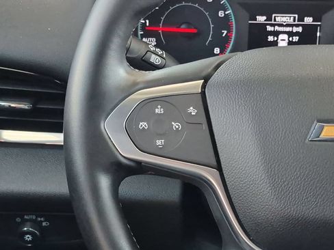 Used 2023 Chevrolet Traverse LT w/ LPO, Floor Liner Package FWD image 15