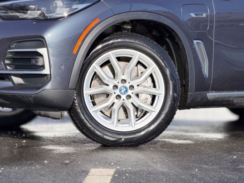 Used 2022 BMW X5 xDrive45e w/ Climate Comfort Package image 2