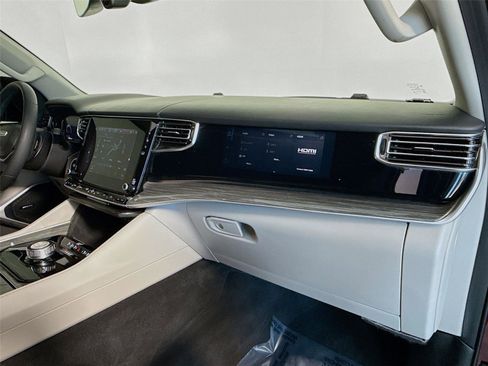 Used 2022 Jeep Wagoneer Series II w/ Premium Group I image 27