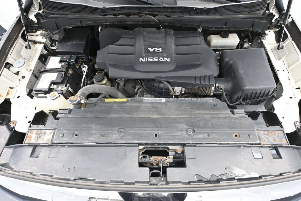 Used 2018 Nissan Titan SV AWD/4WD image 36