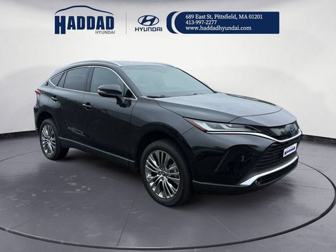 Used 2023 Toyota Venza XLE AWD/4WD image 7