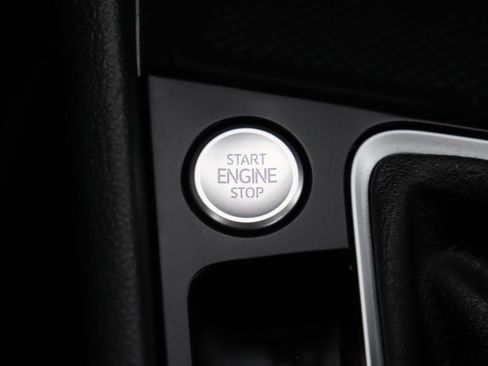 Used 2024 Volkswagen Jetta SE FWD image 40