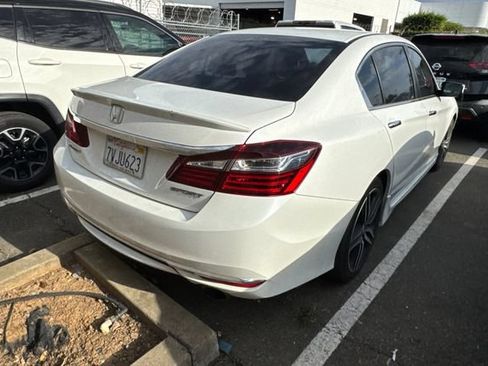 Used 2017 Honda Accord Sport image 4