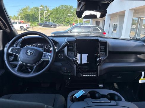 Used 2025 RAM 2500 Tradesman AWD/4WD image 12