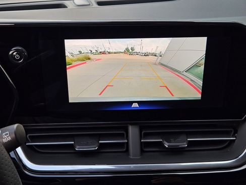 New 2026 Chevrolet Trax RS w/ Sunroof Package FWD image 20