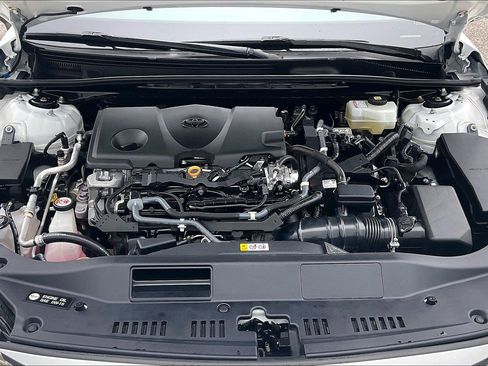 Used 2022 Toyota Avalon XSE image 13