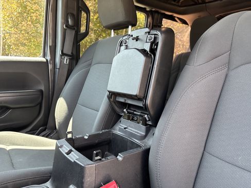 Used 2020 Jeep Wrangler Unlimited Sport S AWD/4WD image 26