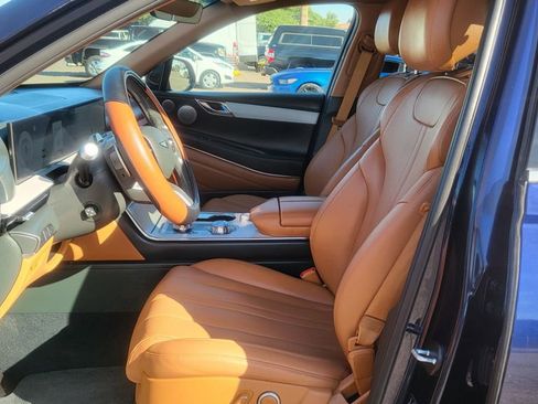 Used 2025 Genesis GV80 2.5T Advanced image 24