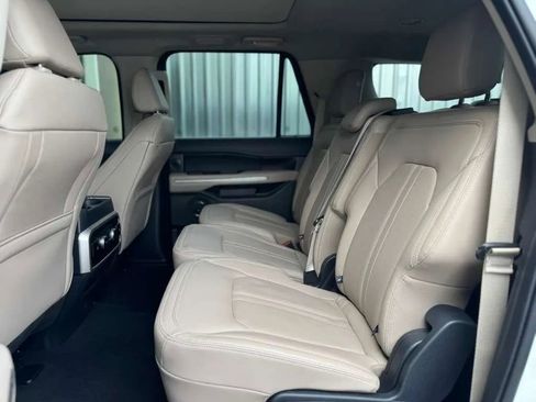 Used 2024 Ford Expedition Max Limited image 21